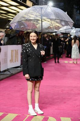 09292019_-_Judy_European_Premiere_-_Red_Carpet_VIP_Arrivals_011.jpg