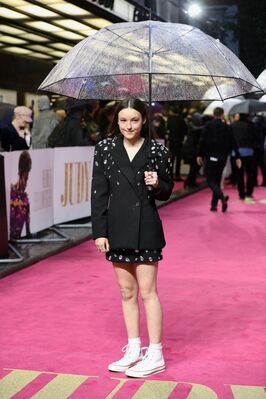 09292019_-_Judy_European_Premiere_-_Red_Carpet_VIP_Arrivals_014.jpg