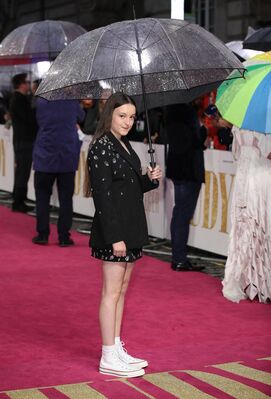 09292019_-_Judy_European_Premiere_-_Red_Carpet_VIP_Arrivals_018.jpg