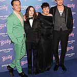 Filename=09202022_-_Catherine_Called_Birdy_UK_Premiere_-_VIP_Access_022.jpg
Filesize=320KiB
Dimensions=1479x2047
Date added=Apr 10, 2023 09202022_-_Catherine_Called_Birdy_UK_Premiere_-_VIP_Access_022.jpg