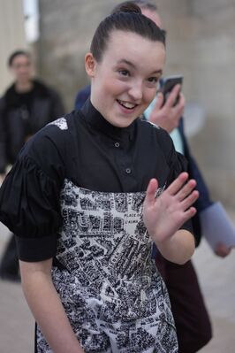 02282023_-_Christian_Dior_-_Outside_Arrivals_-_Paris_Fashion_Week_-_Womenswear_Fall_Winter_002.jpg