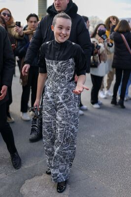 02282023_-_Christian_Dior_-_Outside_Arrivals_-_Paris_Fashion_Week_-_Womenswear_Fall_Winter_008.jpg