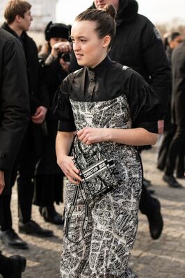 02282023_-_Christian_Dior_-_Outside_Arrivals_-_Paris_Fashion_Week_-_Womenswear_Fall_Winter_037.jpg