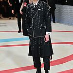 Filename=05012023_-_Met_Gala_2023_-_Karl_Lagerfeld_Red_Carpet_Looks_001.jpg
Filesize=261KiB
Dimensions=1386x2047
Date added=Jun 28, 2023 05012023_-_Met_Gala_2023_-_Karl_Lagerfeld_Red_Carpet_Looks_001.jpg