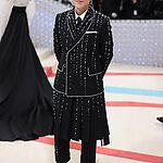 Filename=05012023_-_Met_Gala_2023_-_Karl_Lagerfeld_Red_Carpet_Looks_023.jpg
Filesize=197KiB
Dimensions=1365x2047
Date added=Jun 28, 2023 05012023_-_Met_Gala_2023_-_Karl_Lagerfeld_Red_Carpet_Looks_023.jpg