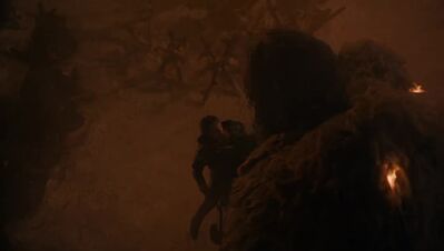 GAME_OF_THRONES_-_E8X03_THE_LONG_NIGHT_198.jpg