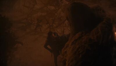 GAME_OF_THRONES_-_E8X03_THE_LONG_NIGHT_203.jpg
