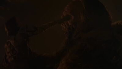 GAME_OF_THRONES_-_E8X03_THE_LONG_NIGHT_321.jpg